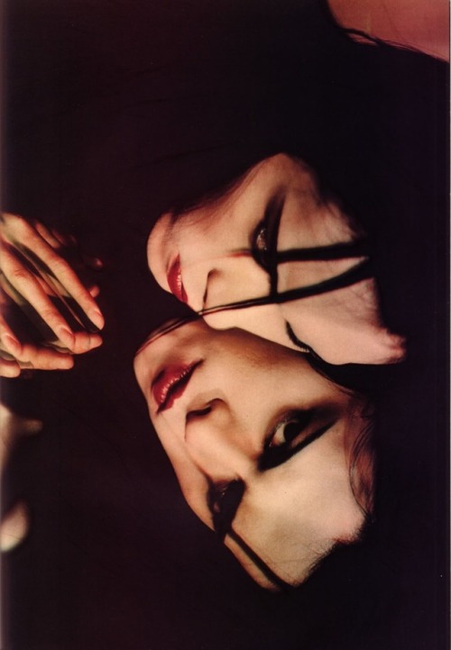 thecondecain:Magazine:Rockin’ On Japan-1991source:tigerpal.livejournal.com“Please,do not