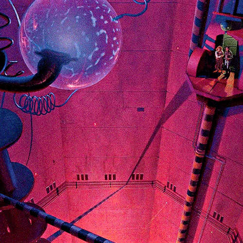 KILLER KLOWNS FROM OUTER SPACE (1988)