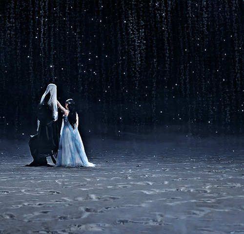 LovebetweenFairyandDevil,dir.YiZheng(2022)