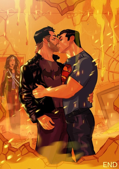 dudetube:  artfullygay:Superman and Batman by Stephen Byrne. Check out the whole 9 page comic HERE