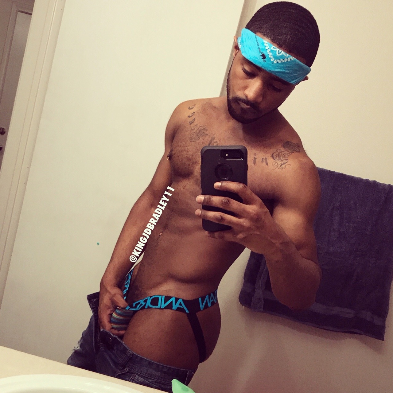 kingjdbradley11:  I saw you before baby… It’s a deja vu honey… Don’t you