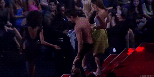 brentwalker092:  alekzmx:  zacefronsbf: Zac Efron at the MTV Movie Awards 2014 