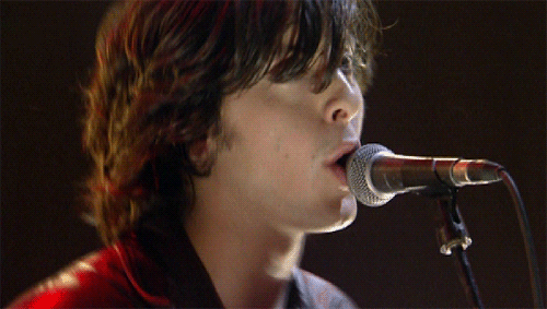 luinel-kaya:The Libertines - Boys In The Band @ Later With Jools Holland, 2002.**I accidentally down