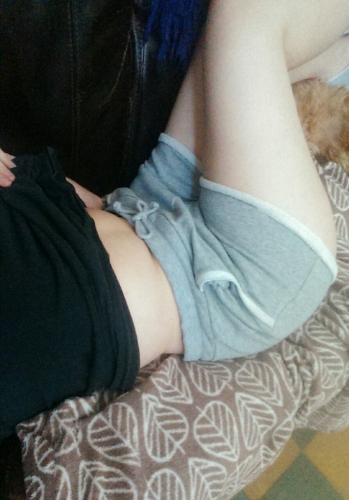 ameliamk:  get on my level of pale  what pale ? i just see some gorgeous legs and hips ! 