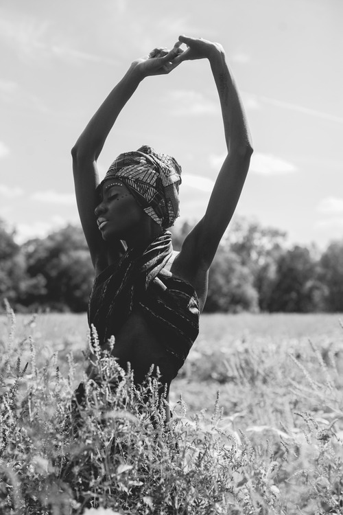 nya-kin:  Destiny Owusu ( ohwaawaa) by Samson Binutu