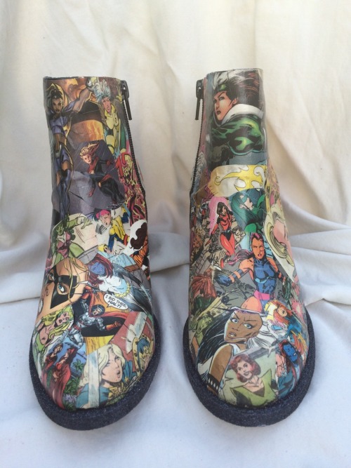 SIZE 6 ½ WOMEN OF MARVEL BOOTS + BLACK GLITTER HEELON SALE NOWStep with all the confidence of