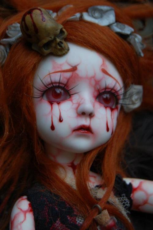 sharpenedvoids: Charlotte’s NightmareSally’s Song Dolls