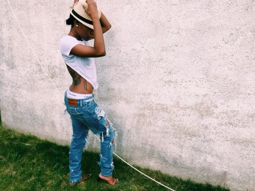 sharrina:  Jeans.