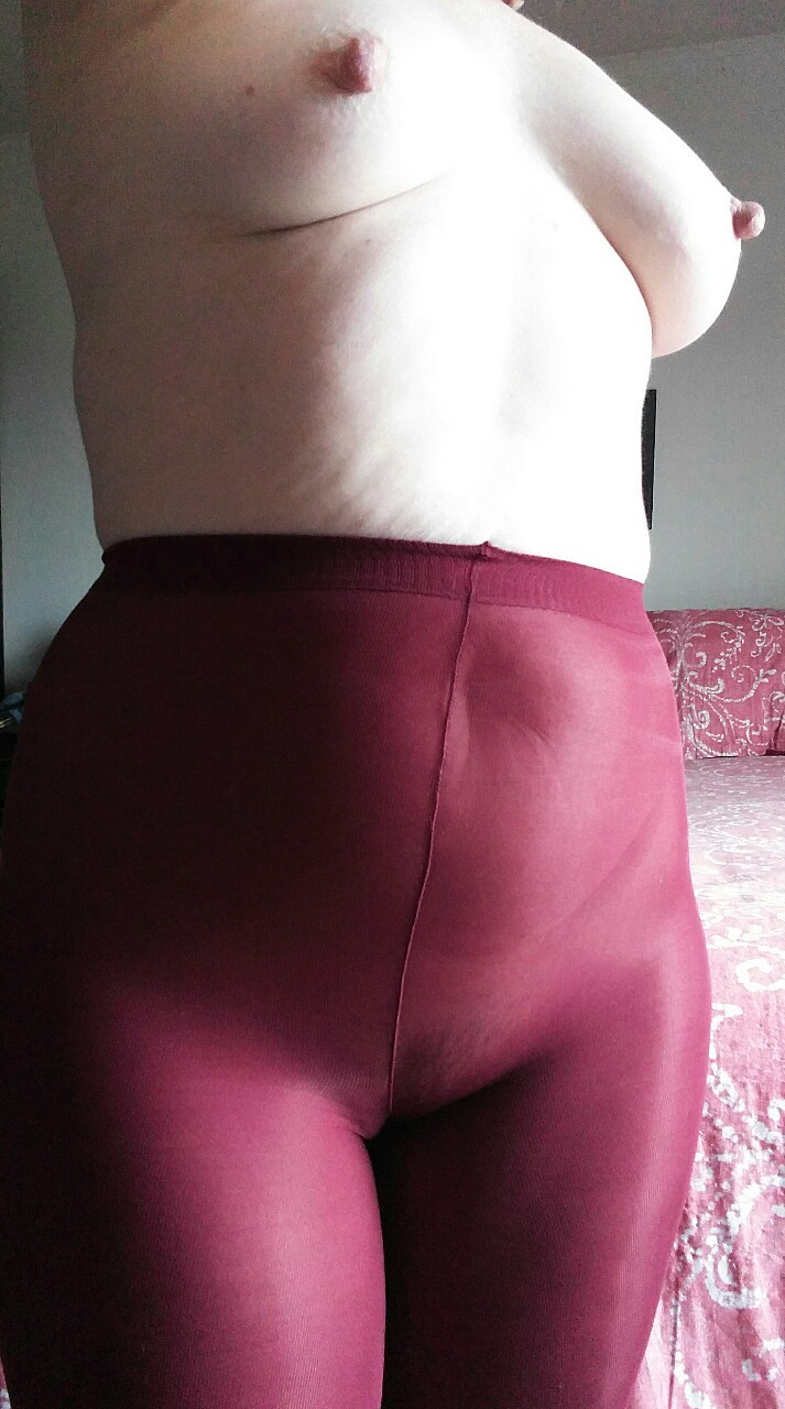 ch-ch-ch-cherrybommmb:  I am in 💘 with this color. Did you know that marsala is