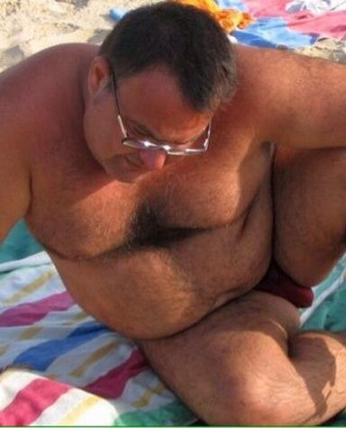 bemach:  cutecubs:  Big sexy perfect bear still young and cute to me  Do you know