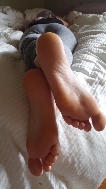 aiklop:Is funny that after so long not being inside her I don’t even want it anymore… I accepted that my place is at her feet and I am happy to only cum by worshipping them. I am such a lucky husband…