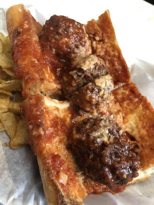 [I ate] Meatball sandwich with Provolone underneath and Grana on topGuide for Healty Way to Lose Wei