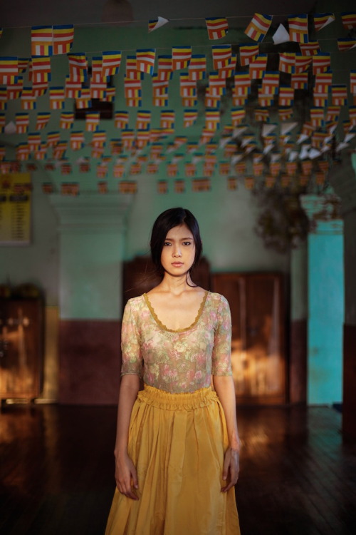 asylum-art-2:   Mihaela Noroc Photographs Women From 37 Countries To Show That Beauty Is Everywhere  – ( part I )  indiegogo | Facebook | Instagram | Tumblr SEE THE LEGENDS: “I’m a photographer from Romania that  quit her job and started a new