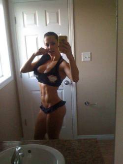 fitgymbabe:  Follow Fit Gym Babes for the