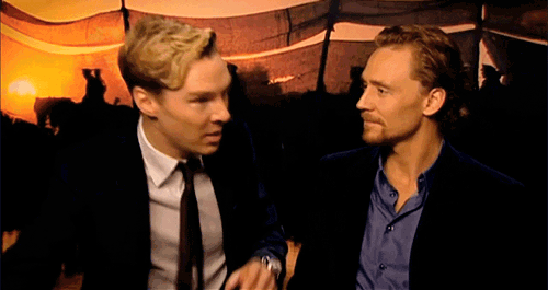 sherlock-has-got-the-blue-box:  #Benedict shows how to ‘get it on’ with Tom