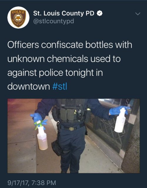 im-a-deceptikhan:beaky-peartree:the-anarcho-raver:Police confiscated vinegar used to neutralize pepp