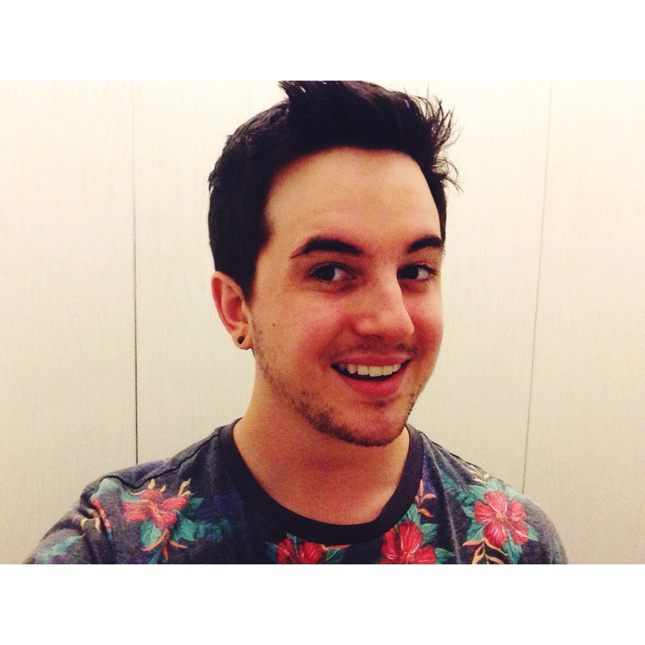 bonjourtyty:  Just chopped off my hair. Time for a new change ✌ ️ 
