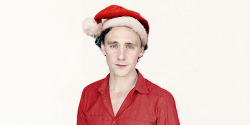 tomhiddlestonbrasil:  Merry Christmas!   