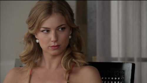 THIS HAS BEEN AN EMILY THORNE FASHUN APPRECIATION POST.