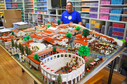 archiemcphee:Professional LEGO builder Ryan McNaught, aka The Brickman, was commissioned by the Nich