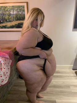 jiggle-watts:bbwdaisyOnlyFans