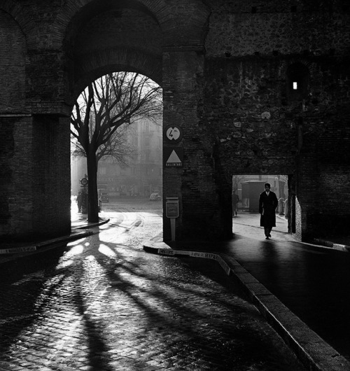 vintageeveryday: Entering the Eternal City, Aurelian Wall, Rome, Italy, 1957.