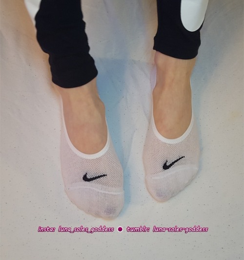 luna-soles-goddess:   hello. this is goddess luna and with these postings I start my new insta accou