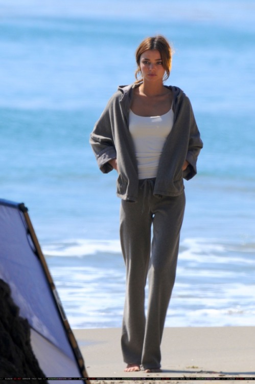 beautiful-miranda: I want this track suit lol