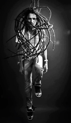 abeautifulindiscretion:  Fly Dreads 