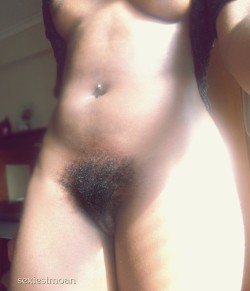 sexiestmoan:  sexiestmoan:  good morning/afternoon guys!   old but good  Damn my dick is hard.  Love the bush