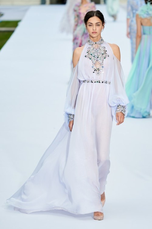 Runway - Fall 2019 Couture - Ralph & Russo____Arthur and Puff are everywhere …Facebook  |  Stamp