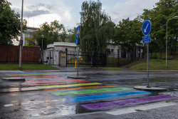 perzec:  Some unknown activists decided to make a statement against the anti-gay laws in Russia, and painted the zebra crossing in front of the Russian embassy in Stockholm, Sweden, in the colours of the rainbow flag. This is definitely a form of civil