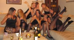 sarahose:  My kind of party!