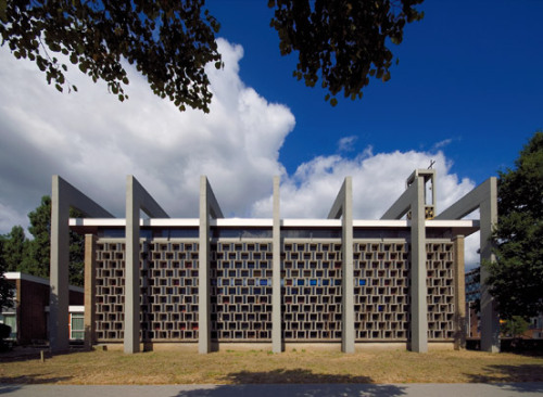 germanpostwarmodern: Sint Bavokerk (1958-60) in Rotterdam, the Netherlands, by Harry Nefkens
