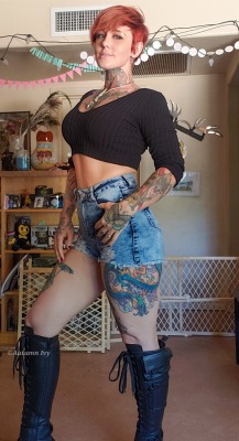 xxautumnivyxx:Was feeling super cute today and couldn&rsquo;t resist a few photos~Also!