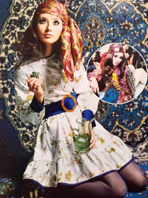 Japanese fashion sixties - Japan - 1969Source twitter @BlackXjs