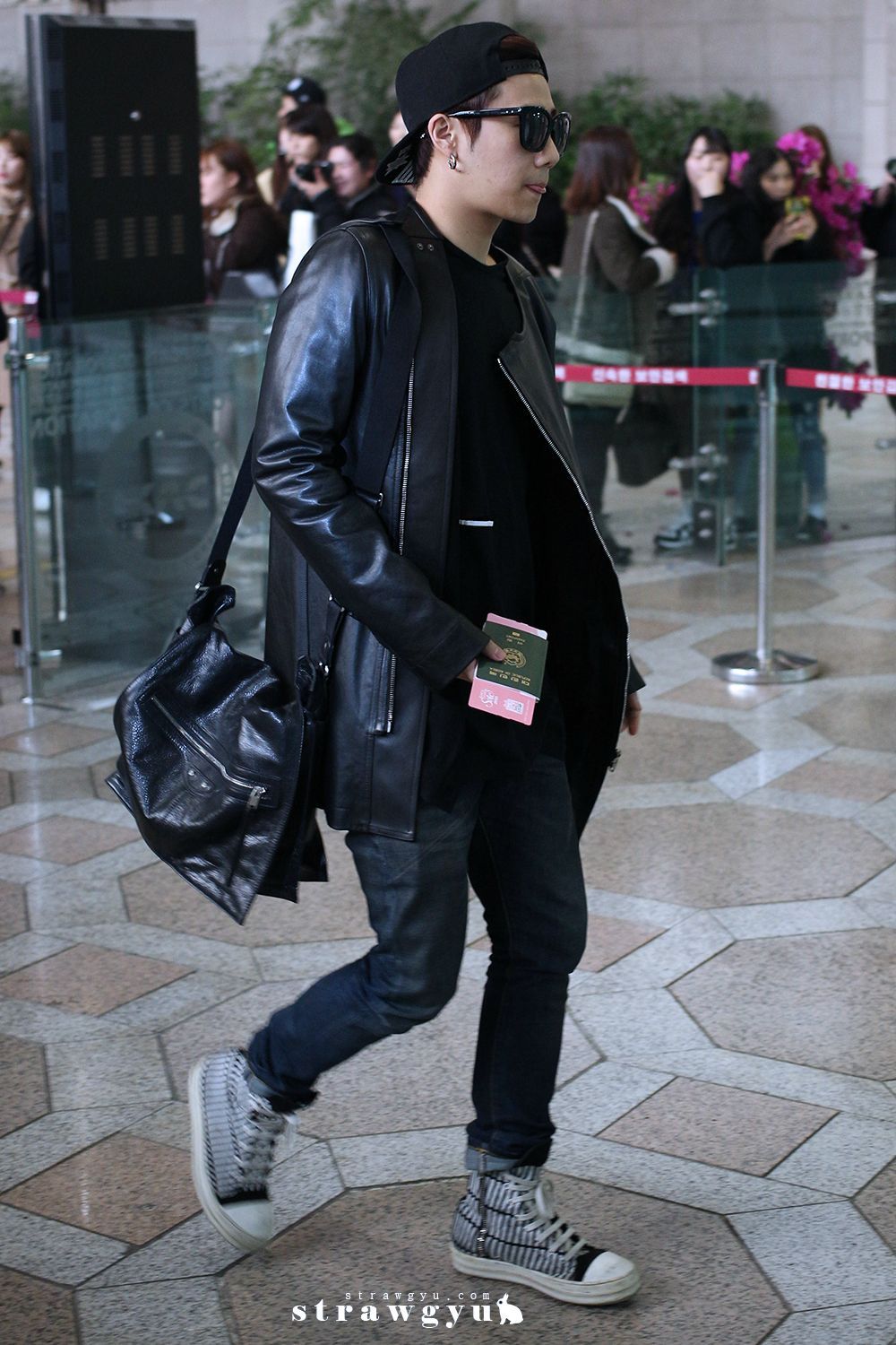 ifnt0428: 150220 Gimpo Airport Departure © strawgyu | do not edit, crop or remove