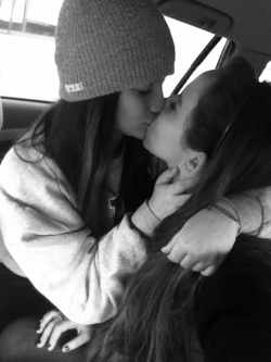 Lesbian-Sweethearts:  Follow For More Lesbians!