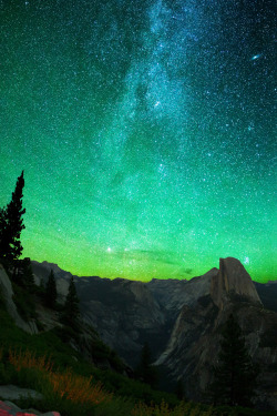 mstrkrftz:  Milky Way above Glacier Point, Yosemite by Patrick Phelan