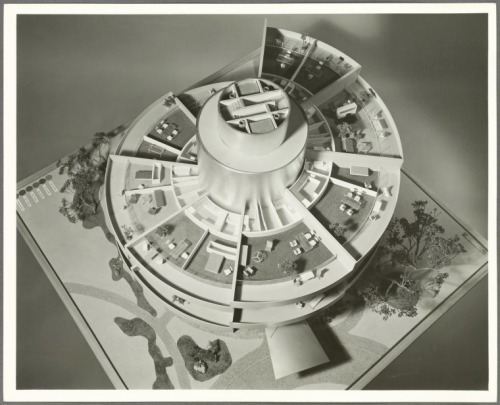 Spiral Apartment Building on East River and cross section model, 1949. Wurts Brothers. NY, USA. Sou