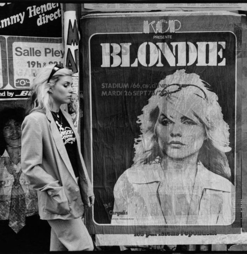forever-blondie:  Debbie Harry photographed