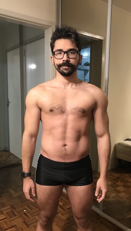 littlemonarch: Bulk: day 1 (150.5lbs)  → day 15 (152.8lbs)Was hestiant to post bc it&rsquo