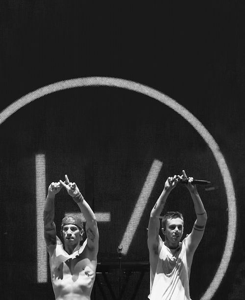 tylerjoseph:We did it.