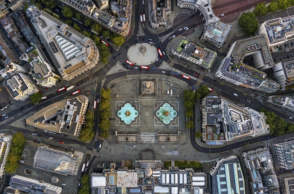 Европа: Лондон с вертолета (фото)