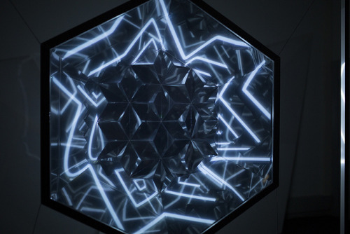 asylum-art:  Patterns of Harmony by Gaspar Battha Patterns of Harmony is a mirrored projection mapping installation inspired by quantum physics and a research to find the origin of geometry. It focuses on all of nature’s weird beauty, takes concepts