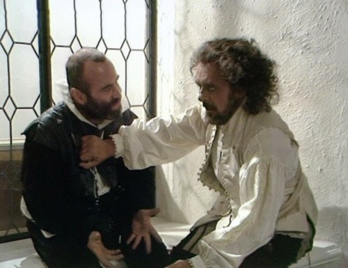 siranthonyhopkins:Anthony Hopkins and Bob Hoskins in Othello (1981)