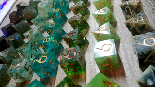 catbatart: Alright guys! I have a backlog of assorted dice I’m slowly working on finishing up! A LOT