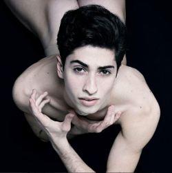 exguyparis: Vincenzo Turiano - Introdans 