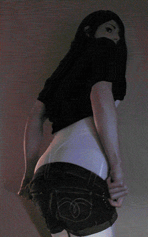 trappyfeet2:  kalindra chan 