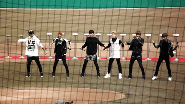 misschunsa:  danced wrong…… together